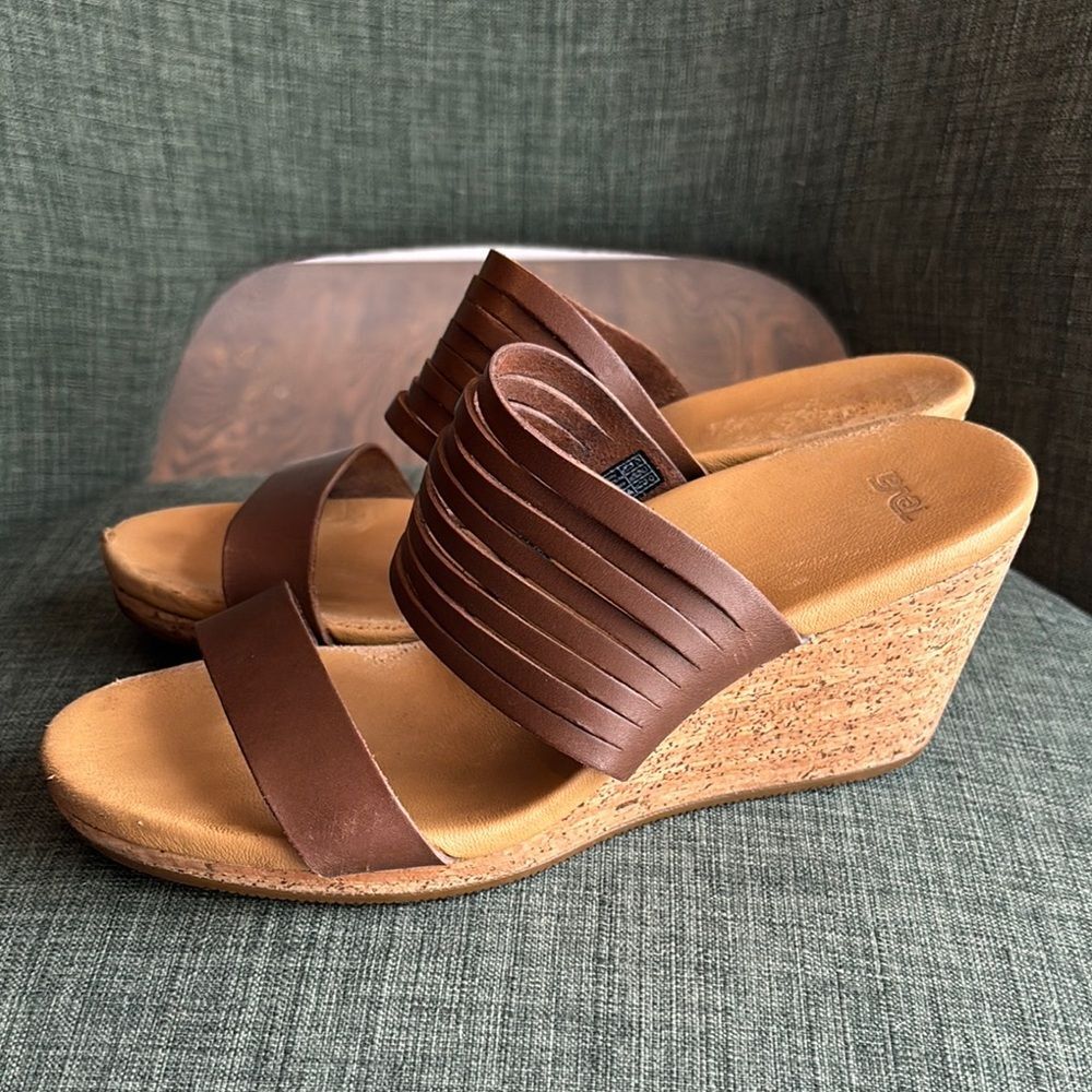 Teva women’s 1010909 Arrabelle Brown Leather Wedge Sandal Shoes Women's US 8 GUC